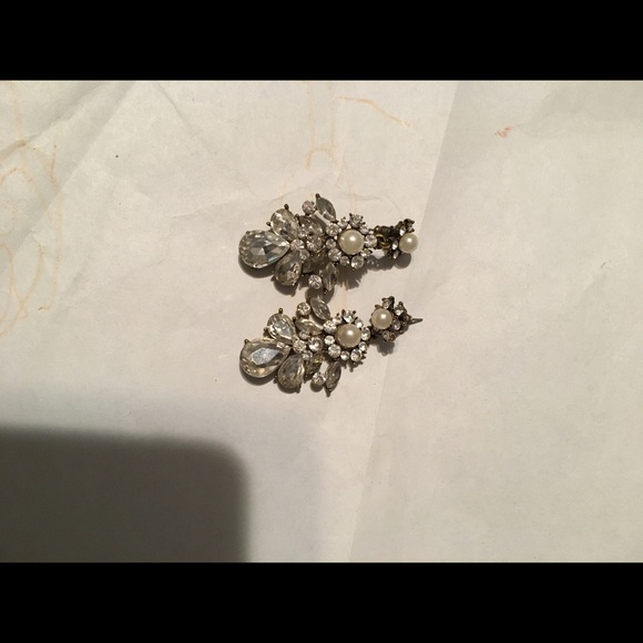 Earrings - Picture 4 of 8